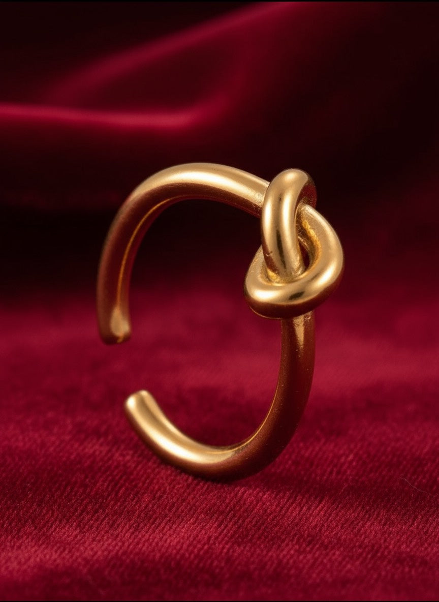 Gold Knotted Ring